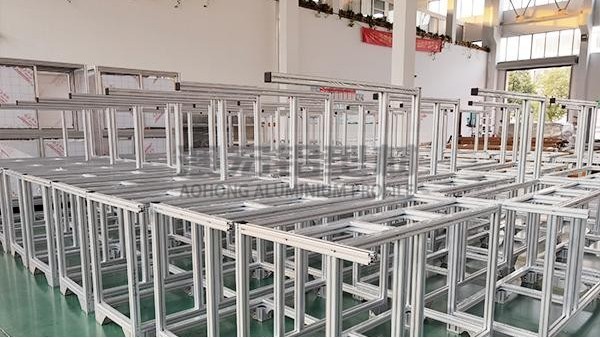 還在使用銹跡斑斑的鐵框架嗎？ —澳宏鋁業(yè)告訴你鋁型材不一樣的優(yōu)點(diǎn)