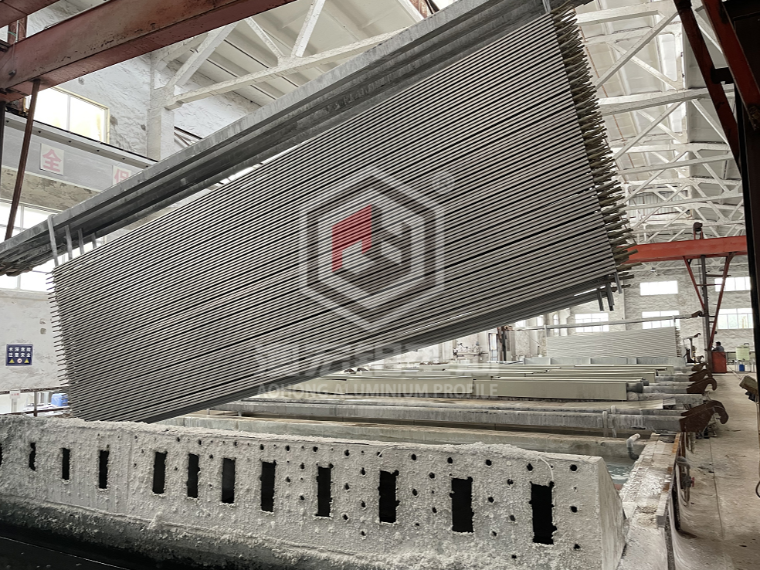 工業鋁型材表面氧化處理之后還需要做哪些工作呢？